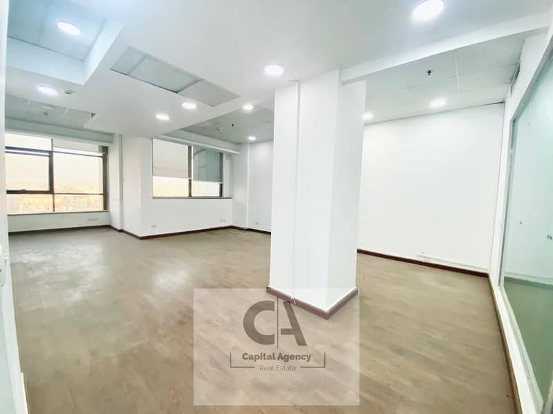 5 2ff8289b-4c85-4cc0-8518-6404a06a81e7. jpg