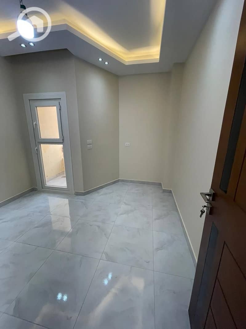 3 90c75fdf-00a0-4aa1-ac0a-b1bf99b96ef4. jpeg