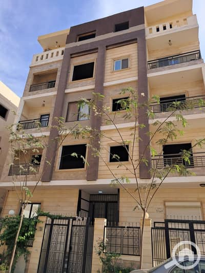 فلیٹ 3 غرف نوم للبيع في 6 أكتوبر، الجيزة - ٢٠٢٥١١١٢_١٣٣٨٢٨. jpg