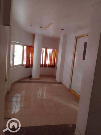 محلات تجارية  للبيع في العبور، القاهرة - 1 (2). jpg