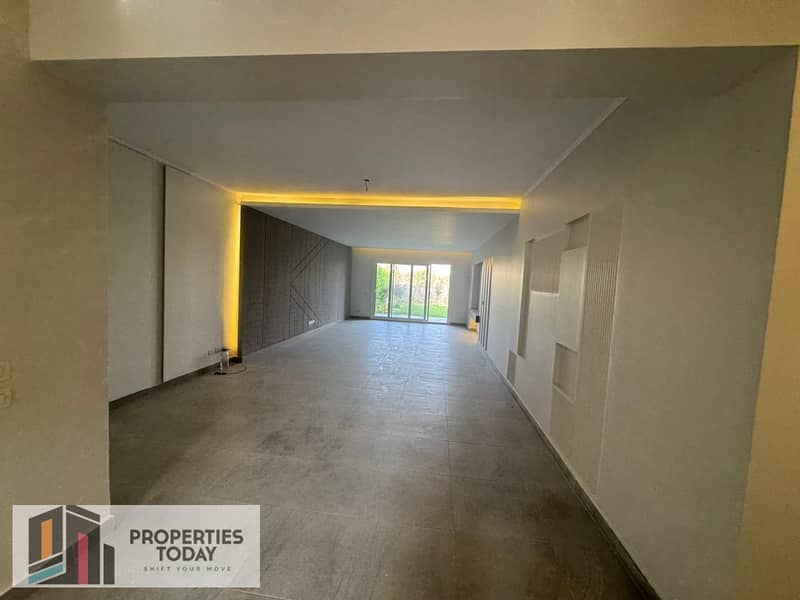 7 a81836f7-f672-4df9-98fe-2c2d6ce85c51. jpeg