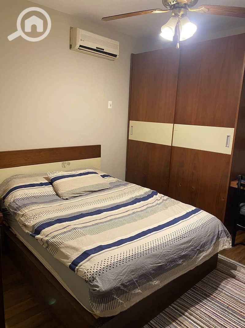 4 3d2a00f8-0744-40ed-9637-8b1ab375bf9d. jpeg