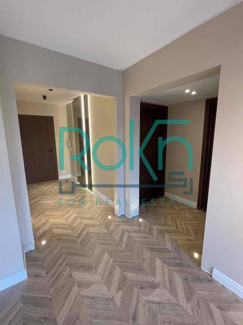 11 eaaeb3a0-6ae7-4cce-a828-6c73823ff276. jpg