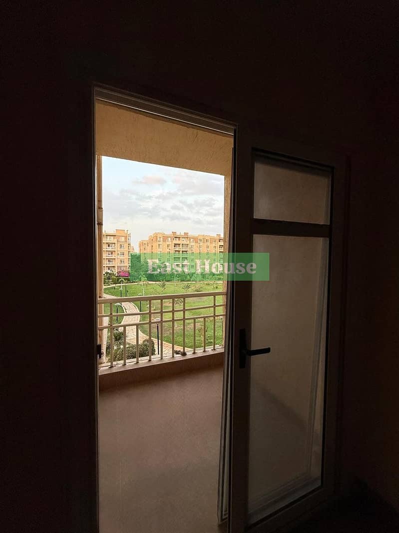 2 3a4770ee-1427-4b37-9469-3966b03a5512. jpg