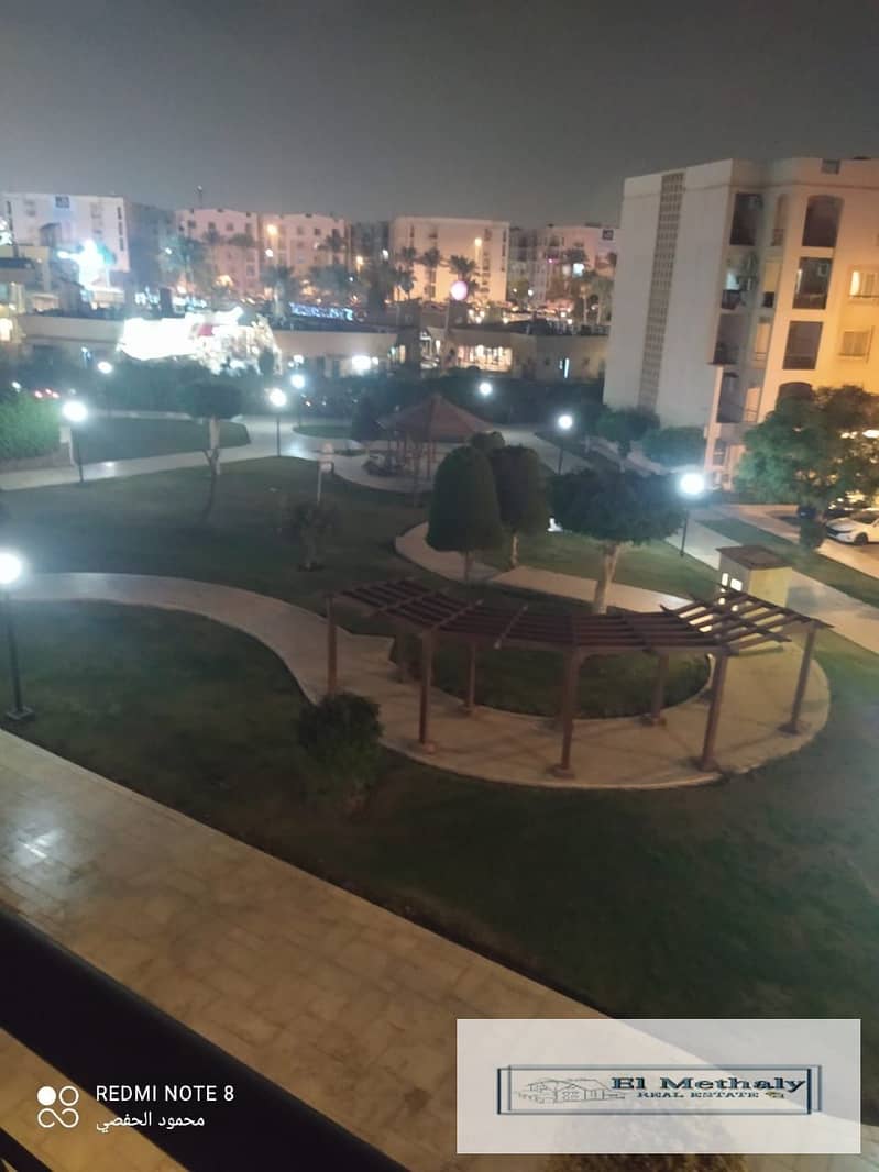 2 fdd66cfe-2b7e-40f5-ae85-2e018aa1134b. jpg