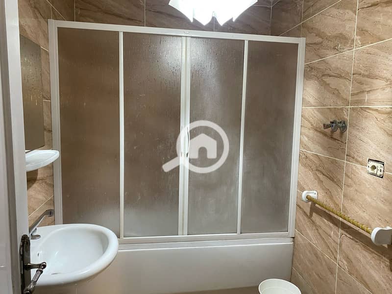 12 695524c5a5e03_WhatsApp-Image-2025-12-31-at-1.21. 42-PM-(1). jpeg