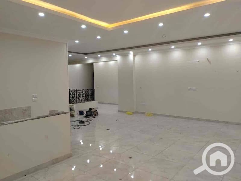 2 604fddb3-32ba-471f-9d0a-dc28c66f29bb. jpg