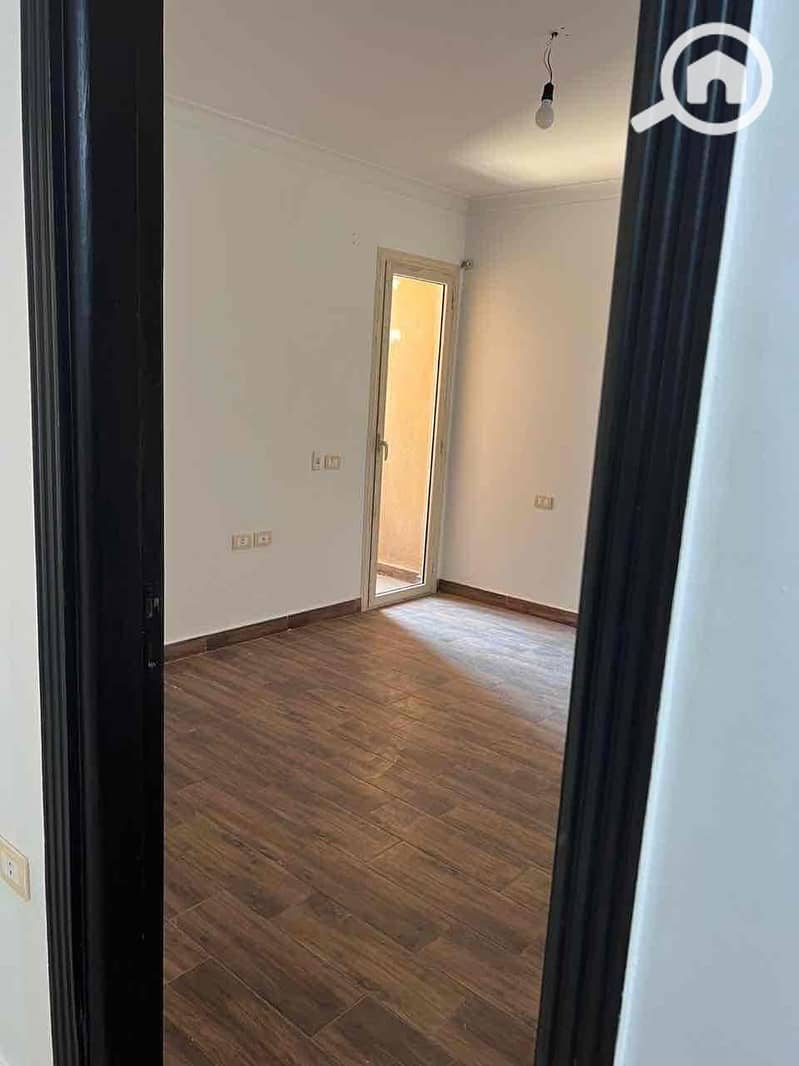 7 5e841546-7392-47fd-ac4c-f2464d6dc612. jpg