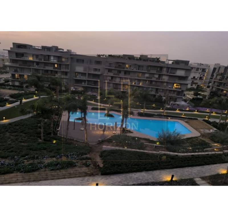 4 8464377-52f18o. jpg