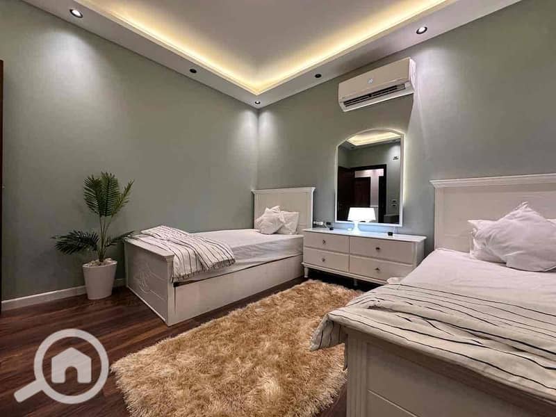 18 e3bb032e-76f2-498f-92dd-1e6c4d6eb39c. jpg