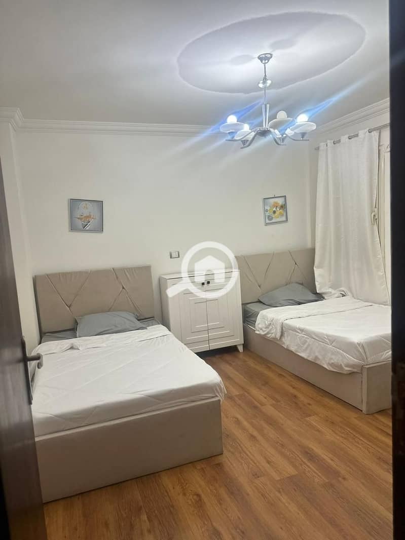 9 96b0284e-560b-44fc-bf88-d194710a4134. jpeg