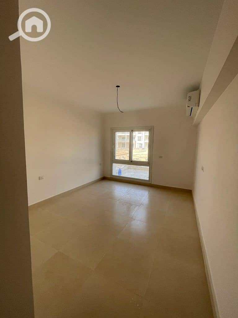 18 70447851-cd69-4d82-974b-6d9c4dff9cf5. jpg