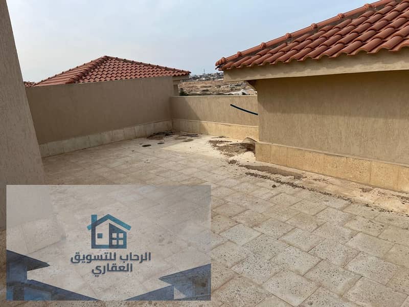 32 WhatsApp Image 2025-11-19 at 23.17. 58 (4). jpeg