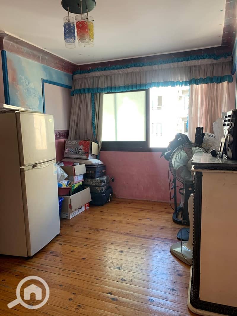 5 4ed573d5-54a8-4211-92d7-36d24f2f3ac1. jpg