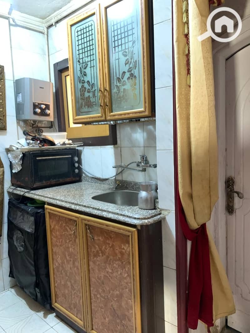 13 acfb251f-a2b7-40f7-a465-70c2d968e34d. jpg