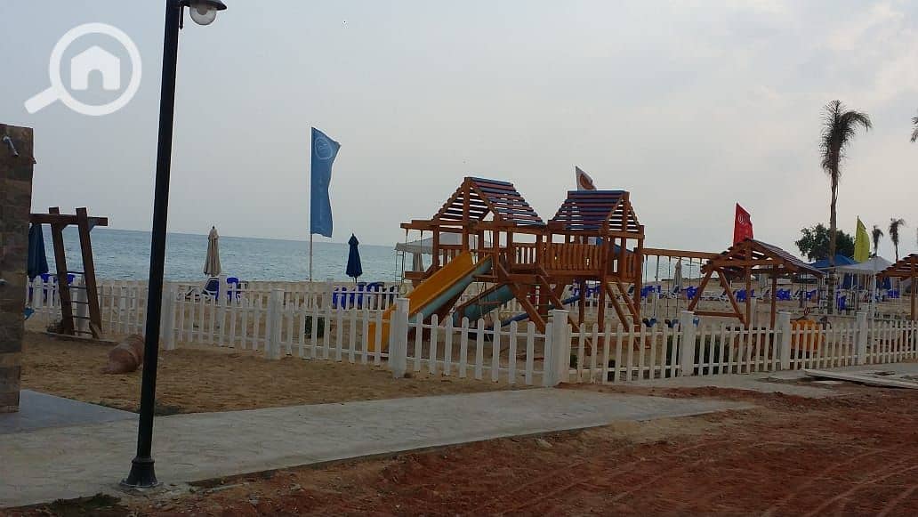 3 4c965adf-6dbd-43d6-afc1-8e7d401f7960. jpg