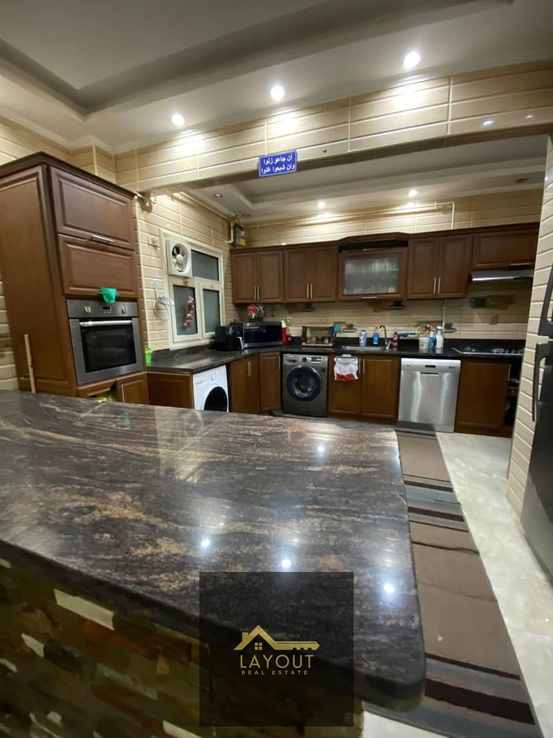 6 2f68905e-4ca7-4e89-a07b-667a2e62a6ae. jpg