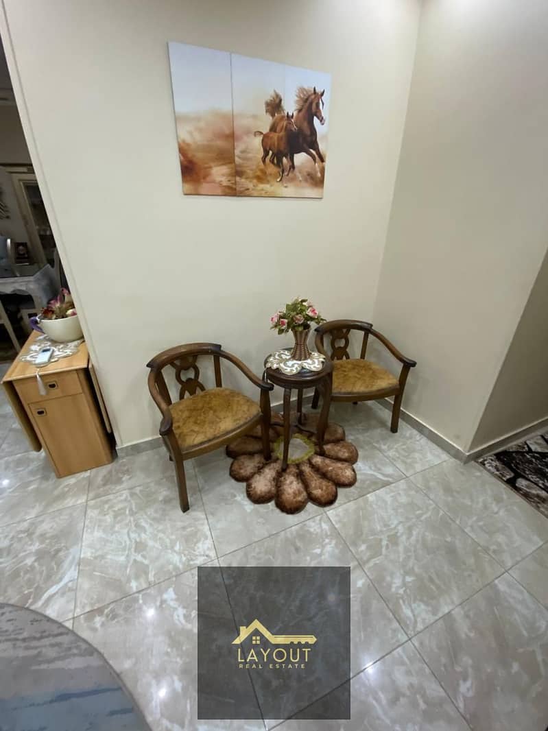 7 effc3fc1-1cff-403d-9549-4aef061d88f9. jpg