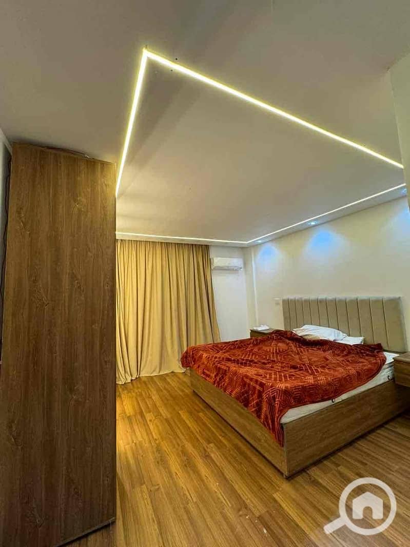 22 28228de4-7f17-42a8-b2c6-87ba48f61327. jpg