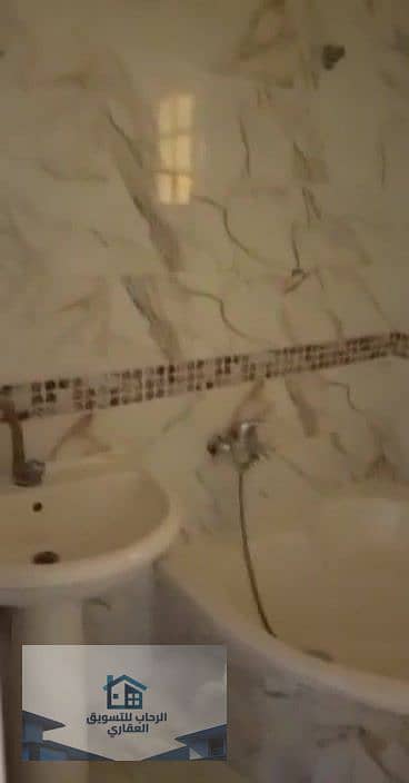 21 WhatsApp Video 2025-08-27 at 10.38. 07_000091. jpg