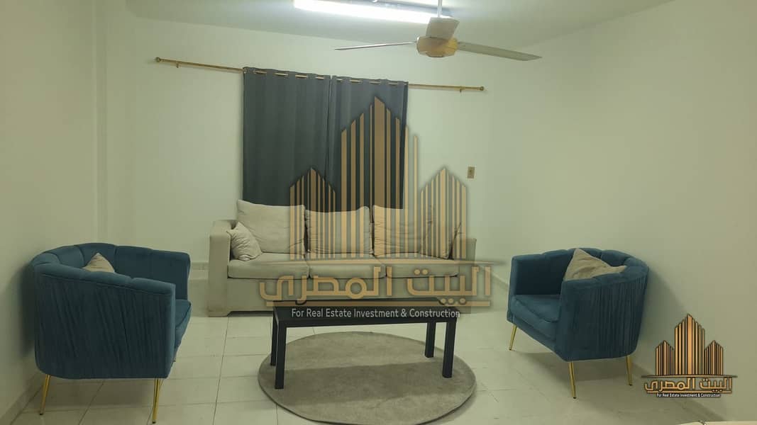 2 b919ecf0-fbf3-448d-ab06-f6e913f7f36a. jpg