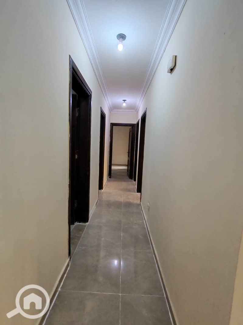 10 c6bba7b8-f4a5-4796-8a94-972e7cd84284. jpeg