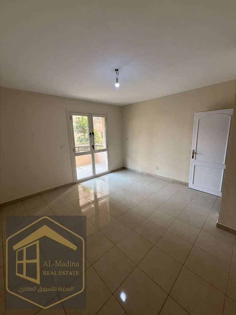 4 WhatsApp Image 2026-01-07 at 20.10. 57 (1). jpeg