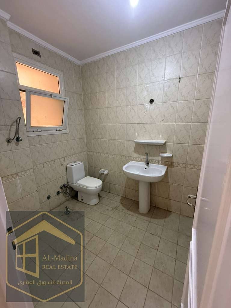 12 WhatsApp Image 2026-01-07 at 20.10. 58 (1). jpeg