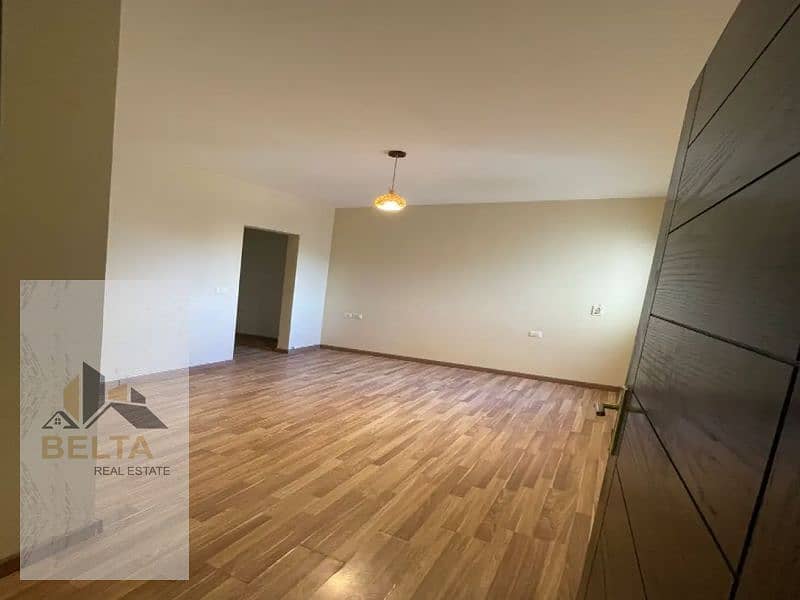 2 7203723-43370o_800x600. jpg