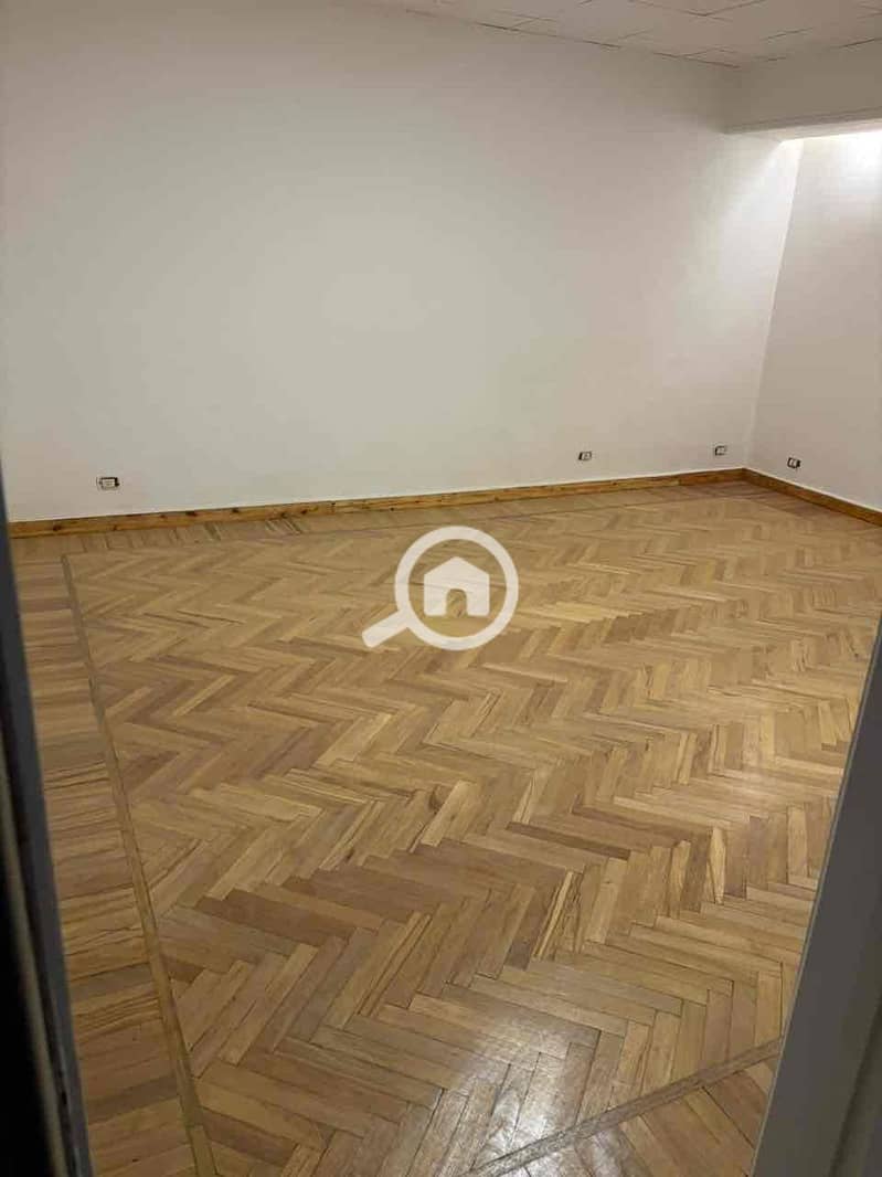 4 5422384c-71f5-4c60-b2d3-30d897ee71c7. jpg