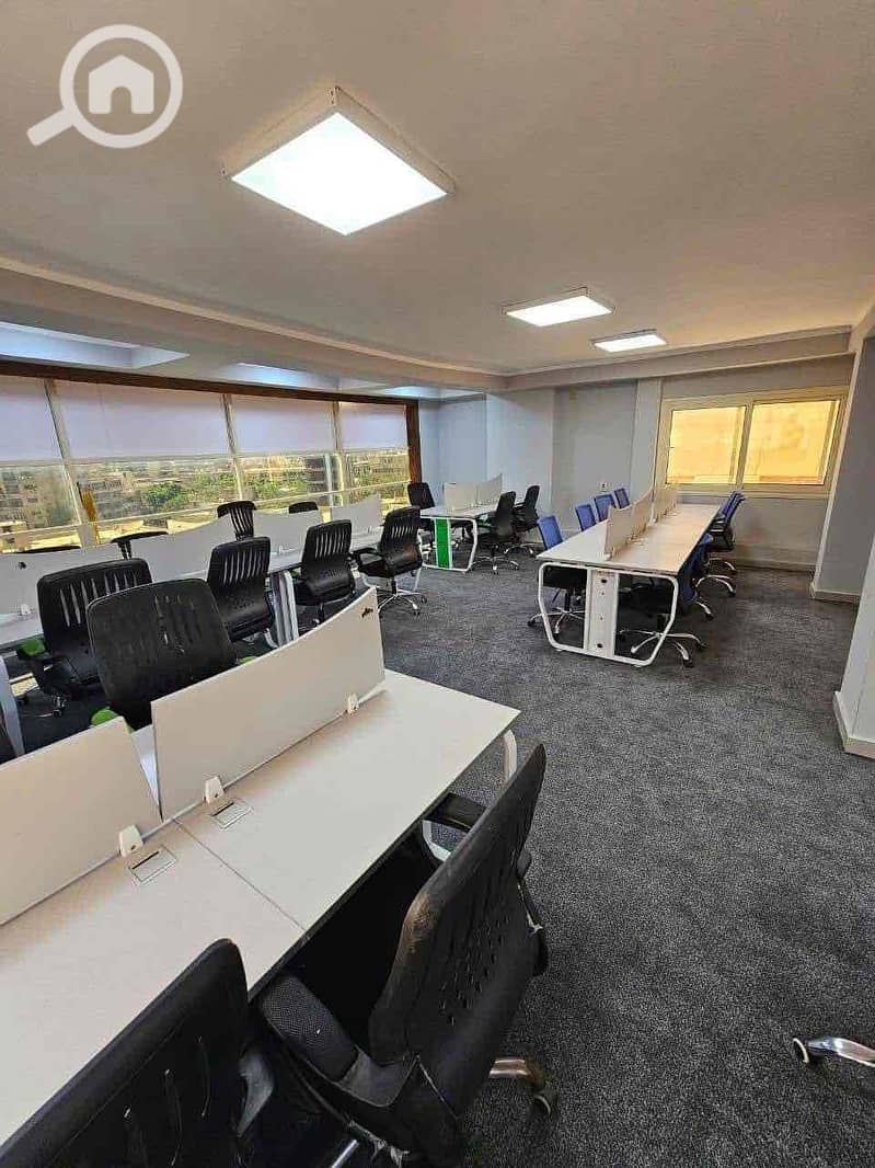 5 aec8d4e7-7a9a-4a69-8b11-3255c239bc1a. jpg