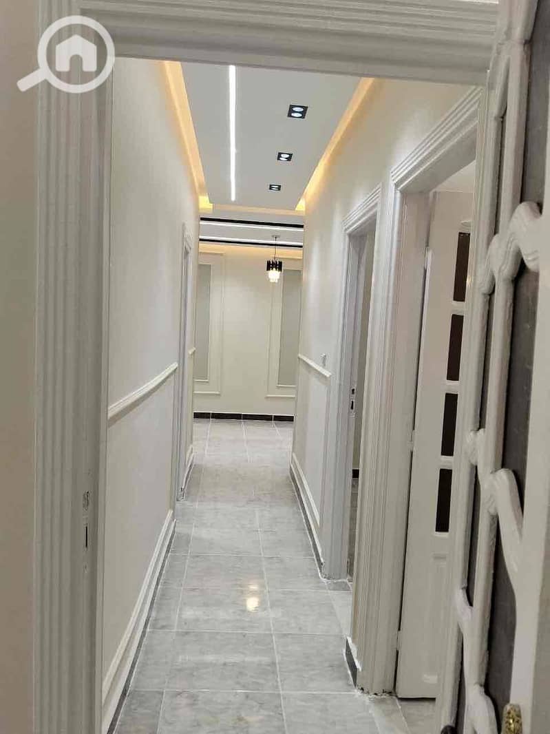 18 b89fd6ba-bef2-4f5f-942b-904bb44d6e4b. jpg