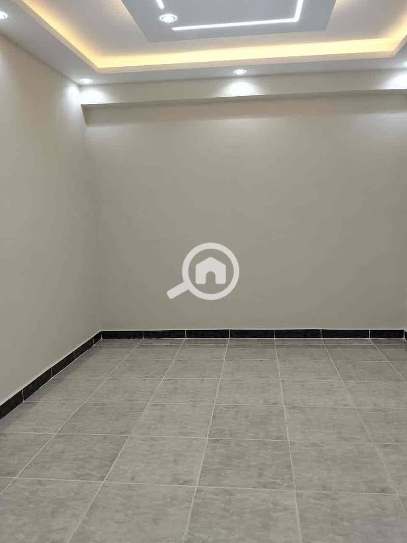 21 37ad8c9c-7991-4fce-94cc-3f8a68d20da8. jpg