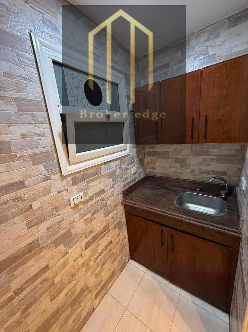 10 6c925407-5684-4423-bf4a-13fcc90890d3. jpg