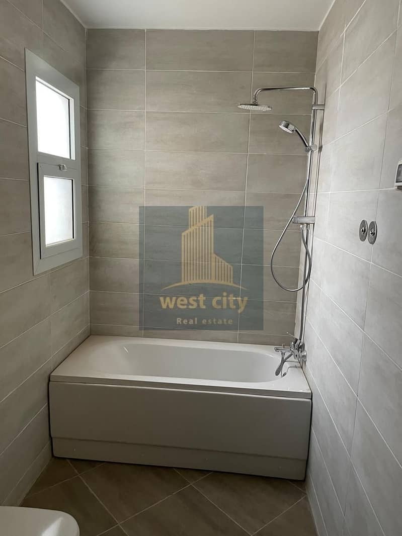 12 WhatsApp Image 2025-10-12 at 6.14. 20 PM(1). jpeg