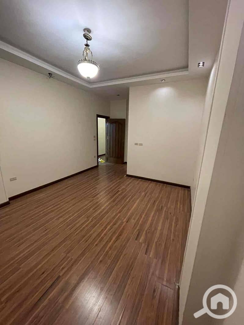 2 e7704b9c-6e08-4142-be2d-ee2caca0a862. jpg