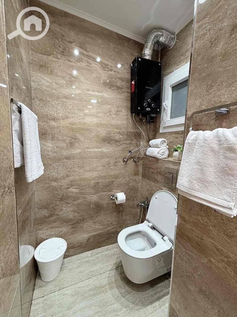 16 084d8a81-237b-45f2-94c6-5bc6636b1260. jpg