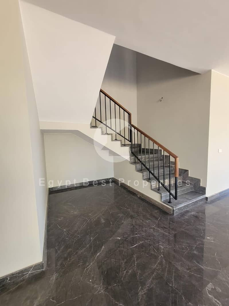 2 3cc3323f-7c74-406f-9c58-573084ac336d. jpeg