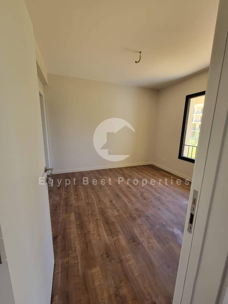 13 d4db41a5-48a5-4e64-a203-f180669f21ed. jpeg