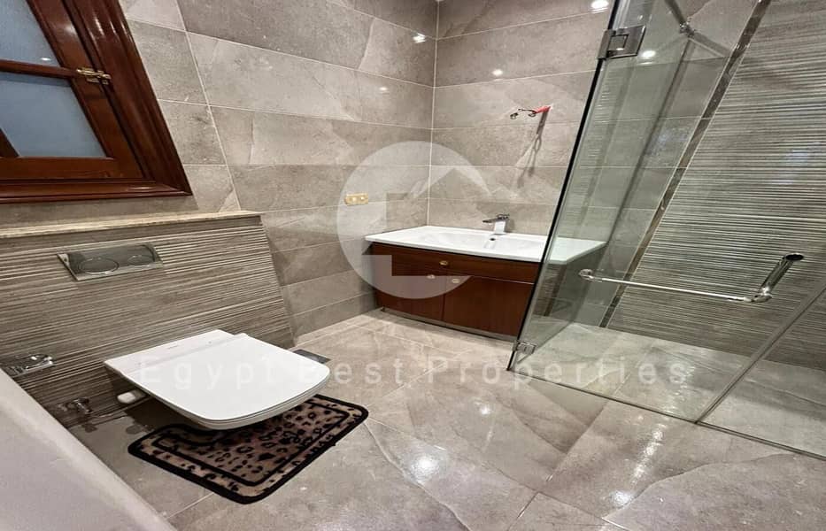 12 WhatsApp Image 2025-12-07 at 01.43. 43_721e7e12. jpg