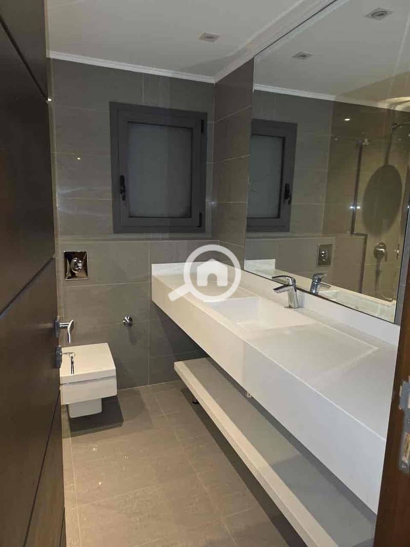 7 1bf2e0f3-13d1-4bb8-baa2-cf1021cabfed. jpg