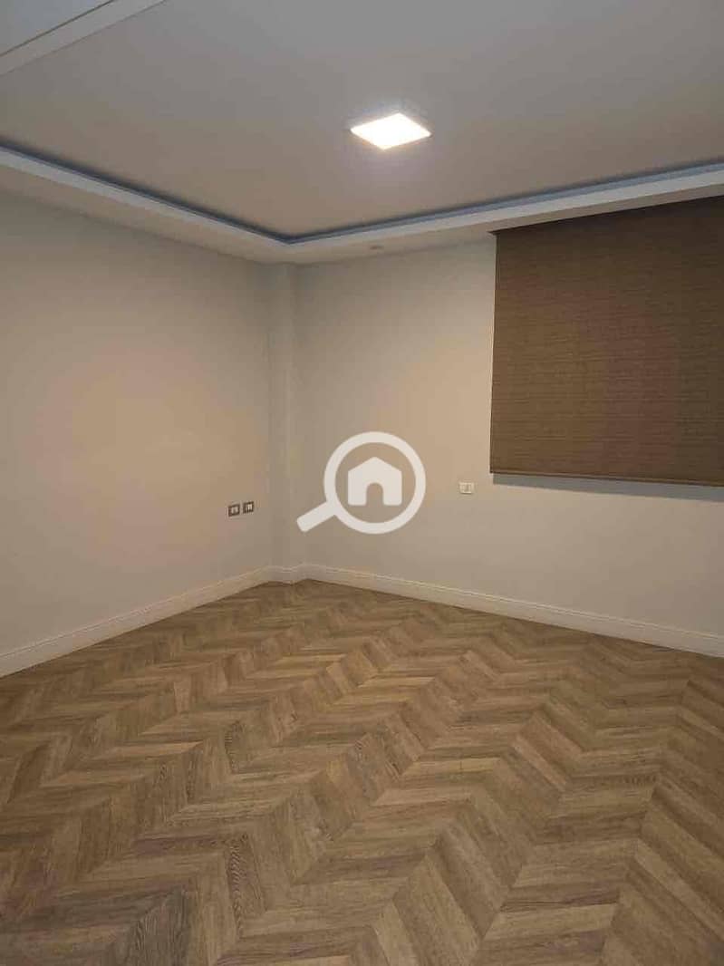 12 ca570a29-14c4-48ed-8b9d-c9a9cc32a795. jpg