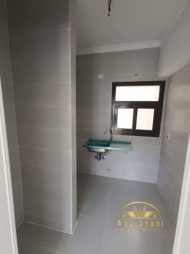 6 28d2d6d5-fa28-4b59-b756-be323e01e1de. jpg