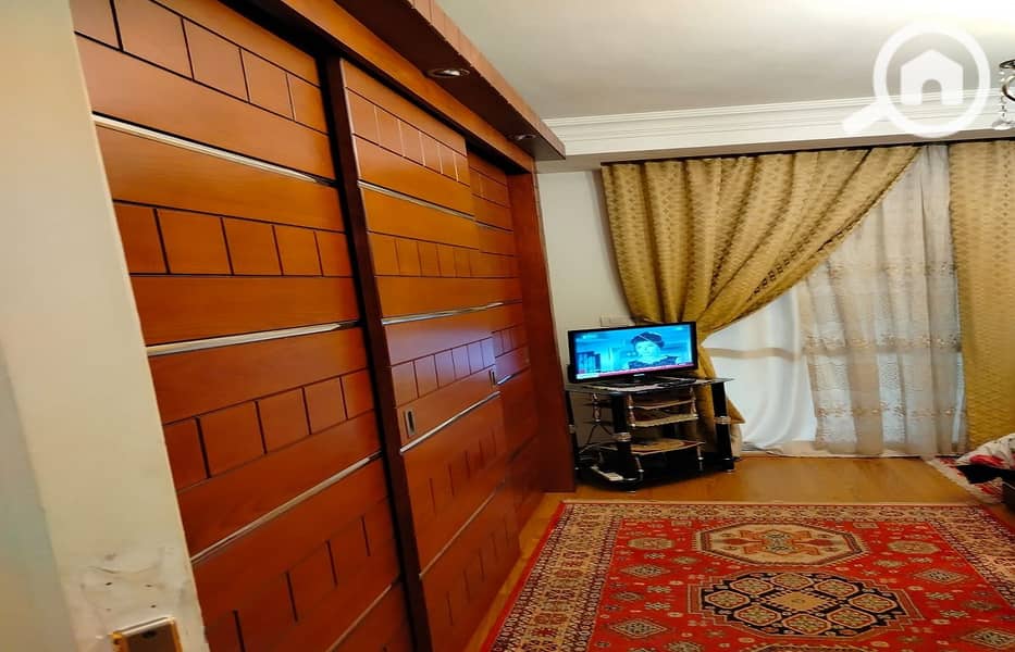 9 0351249b-6238-4251-a456-40fe986ae172. jpg