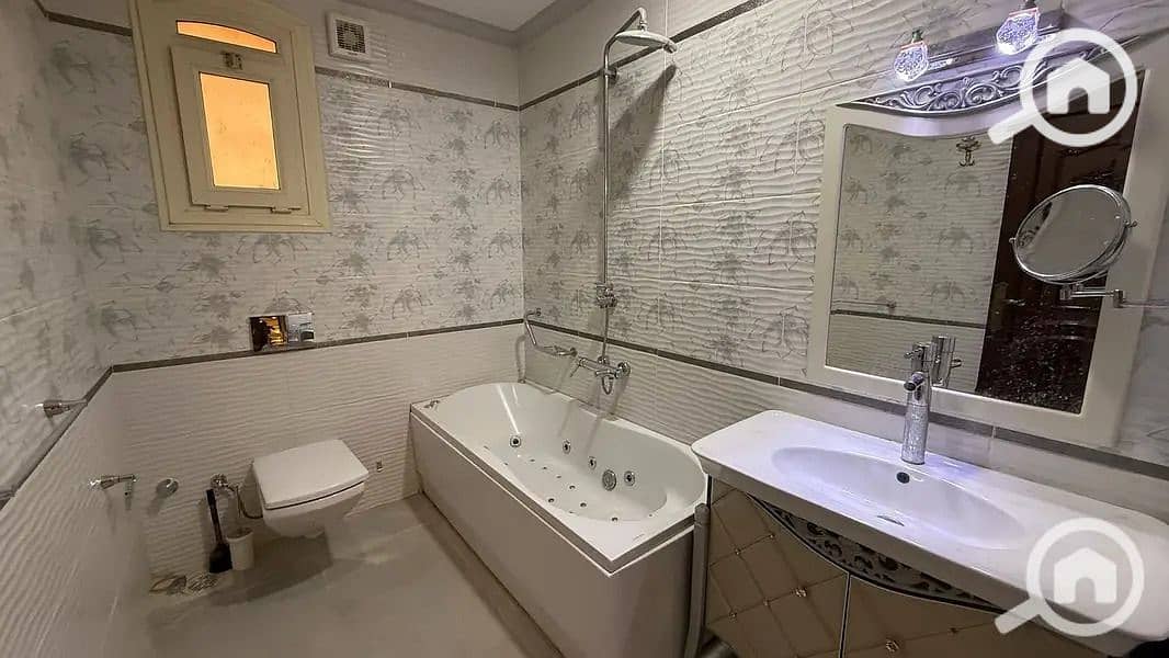 4 7a35f1c3-725a-4cc8-a458-e3d595ddd5a1. jpeg