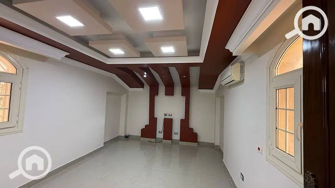 6 9f15c826-987a-4835-bbe7-d6fa467e74ee. jpeg