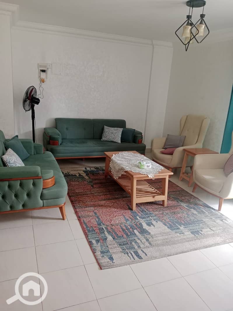 3 3af9c8d9-7de5-4d75-b48e-d92ff1708260. jpg