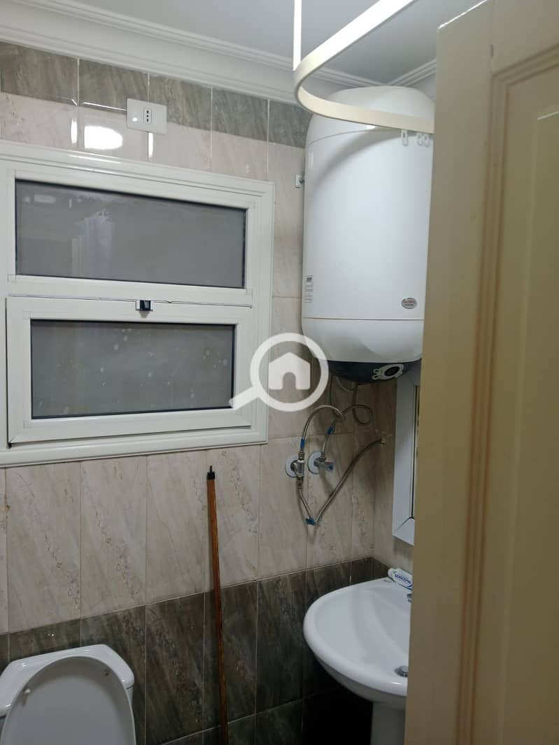 5 25f9d508-4a1c-4d47-a67a-4c3f63f4599a. jpg