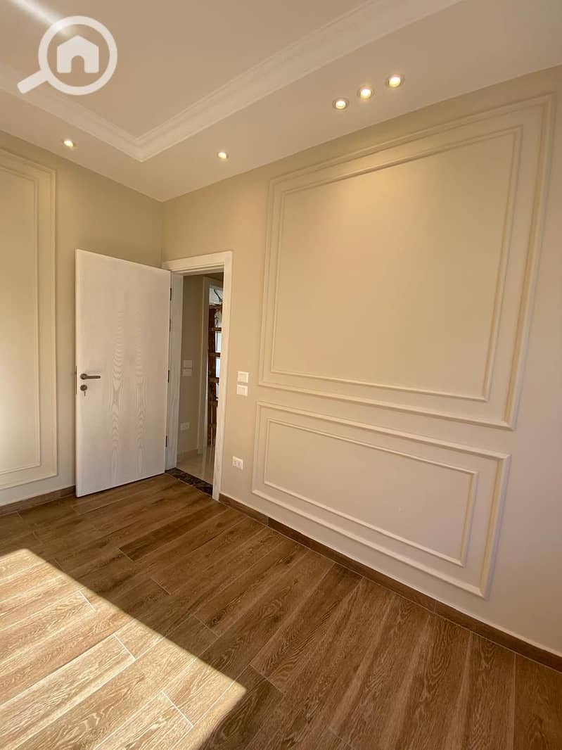 10 6ce90ec8-ce05-4fe3-8e56-aba7d9973ca9. jpeg