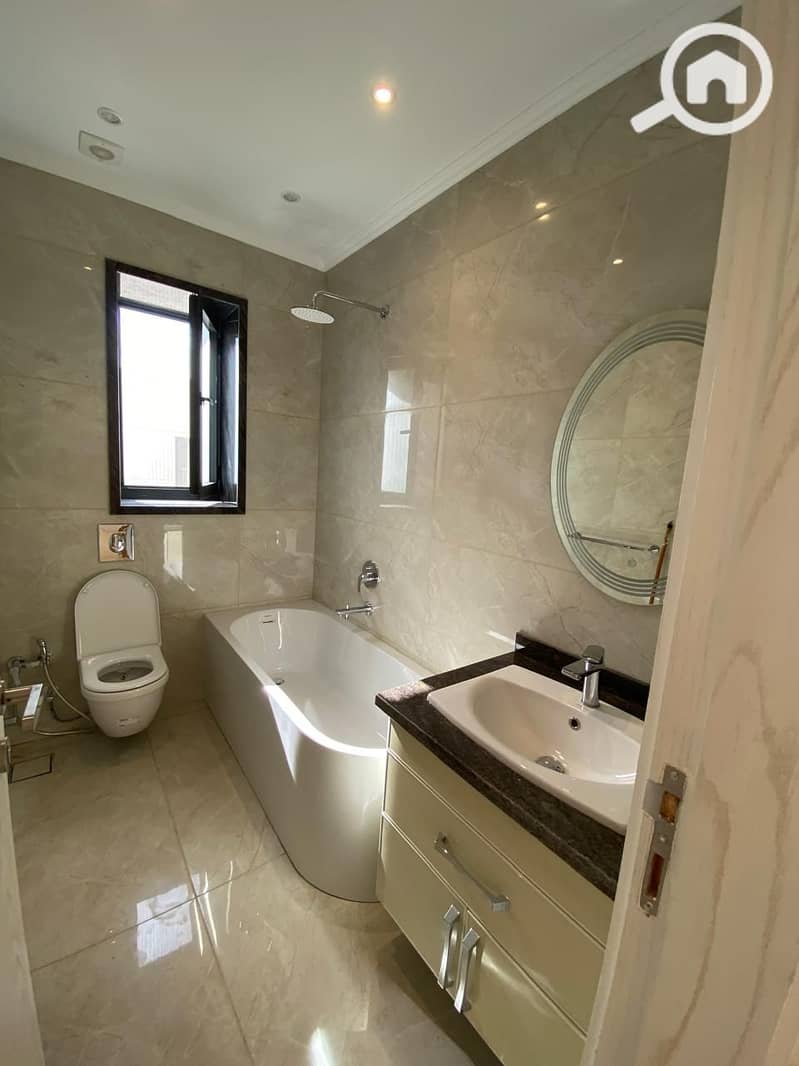 19 77257c43-a872-49aa-a6d7-1e7494b209e1. jpeg